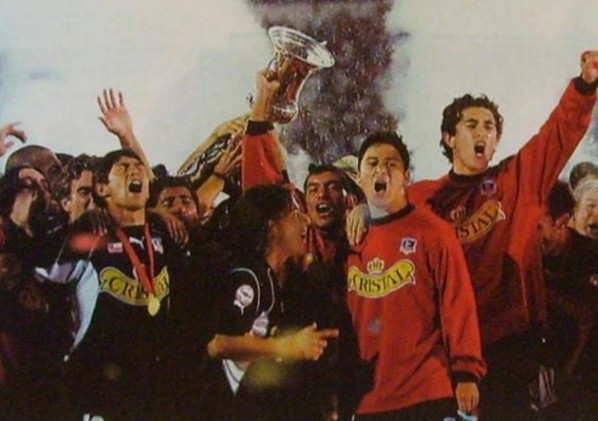El título del Clausura 2002 fue el primero del Cacique en este siglo. De ahí en más llegarían diez estrellas más para el Cacique. | Foto: Archivo.