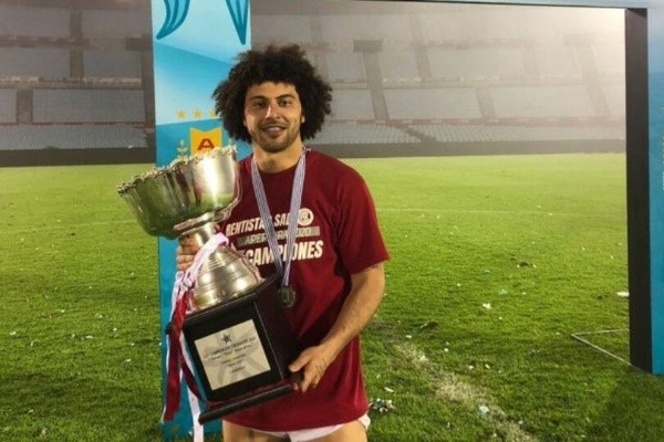 Maximiliano Falcón pudo relanzar su carrera en Rentistas antes de fichar en Colo Colo. | Foto: Archivo.