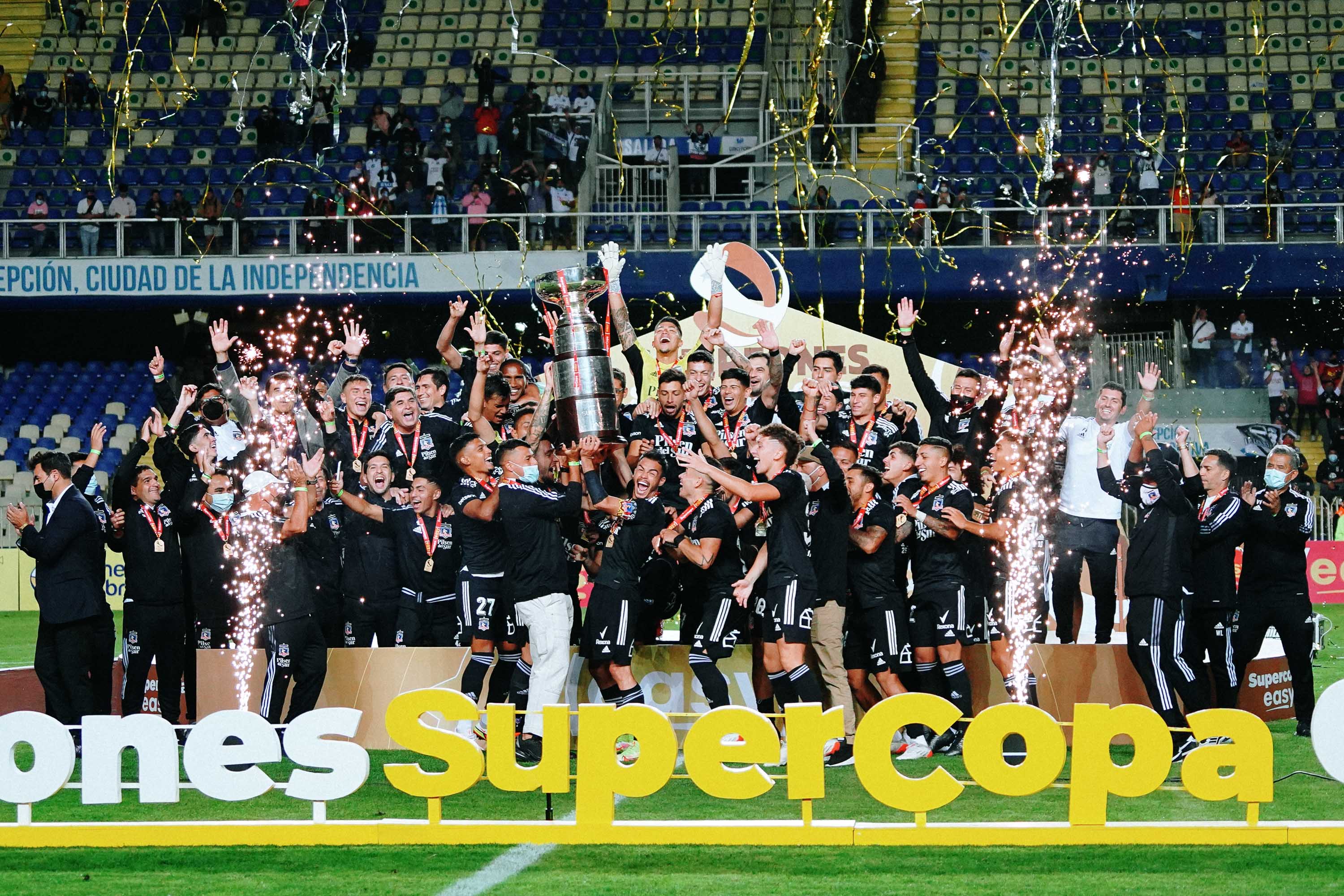 Colo Colo buscará un &quot;bicampeonato&quot; en la Supercopa 2023 tras ganar el trofeo en el 2022. | Foto: Guillermo Salazar.
