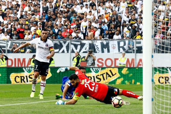 Esteban Paredes anotó 198 goles con la camiseta de Colo Colo. | Foto: Agencia UNO.