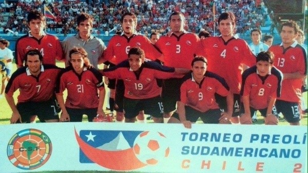 Aceval, Bravo, Bascuñán, Oyarzún, Fuentes, Carrasco, Villanueva, Valdivia, Beausejour, Cáceres y Millar en el Preolímpico Sudamericano de 2004 | Imagen archivo