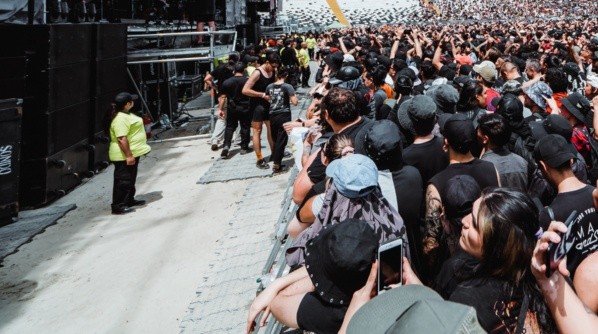 Así se cubrió la cancha del Estadio Monumental durante el Knotfest | Imagen: Guillermo Salazar