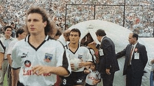 Marcelo Barticciotto siendo parte del equipo que inauguró el Estadio Monumental en 1989 | Imagen: Archivo
