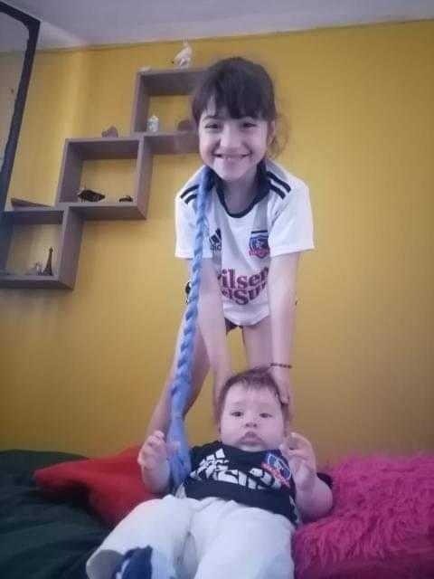 Maximiliano Esteban junto a su hermana, Mailen