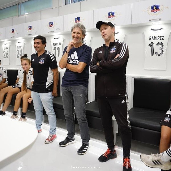 Luis Mena y Daniel Morón en la presentación del nuevo camarín. / Foto: Colo Colo
